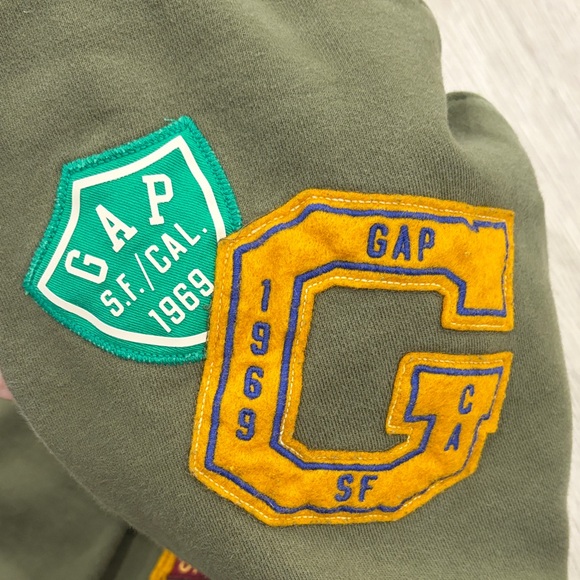 GAP Kids Olive Graphic Hoodie - Picture 3 of 4